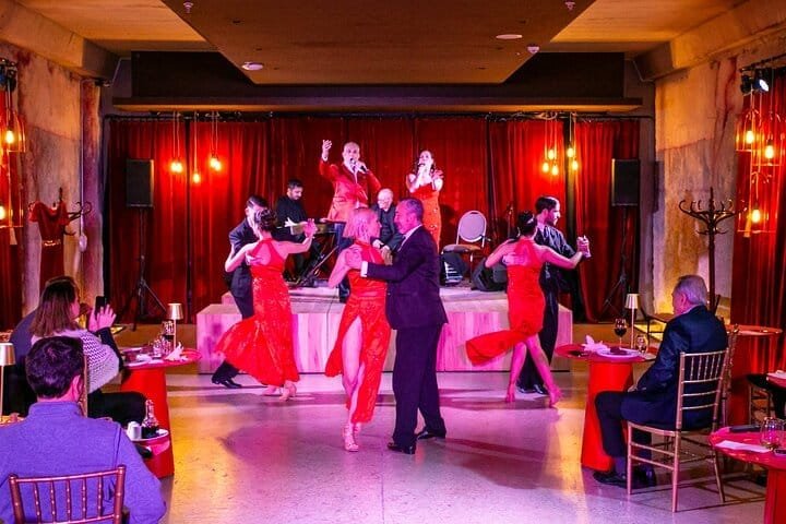 Cena Show de Tango y Folclore